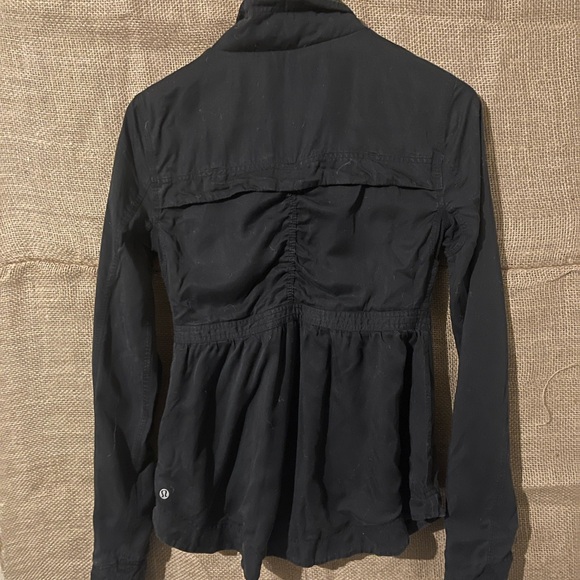 Lululemon Dance Studio Jacket ( 4) - Picture 5 of 17